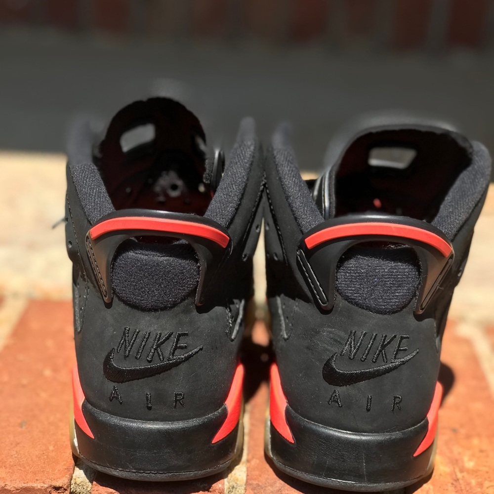 Air Jordan Retro 6 Black Infrared (2019)
Size 5.5Y / 7 Wmns - Picture 4 of 7
